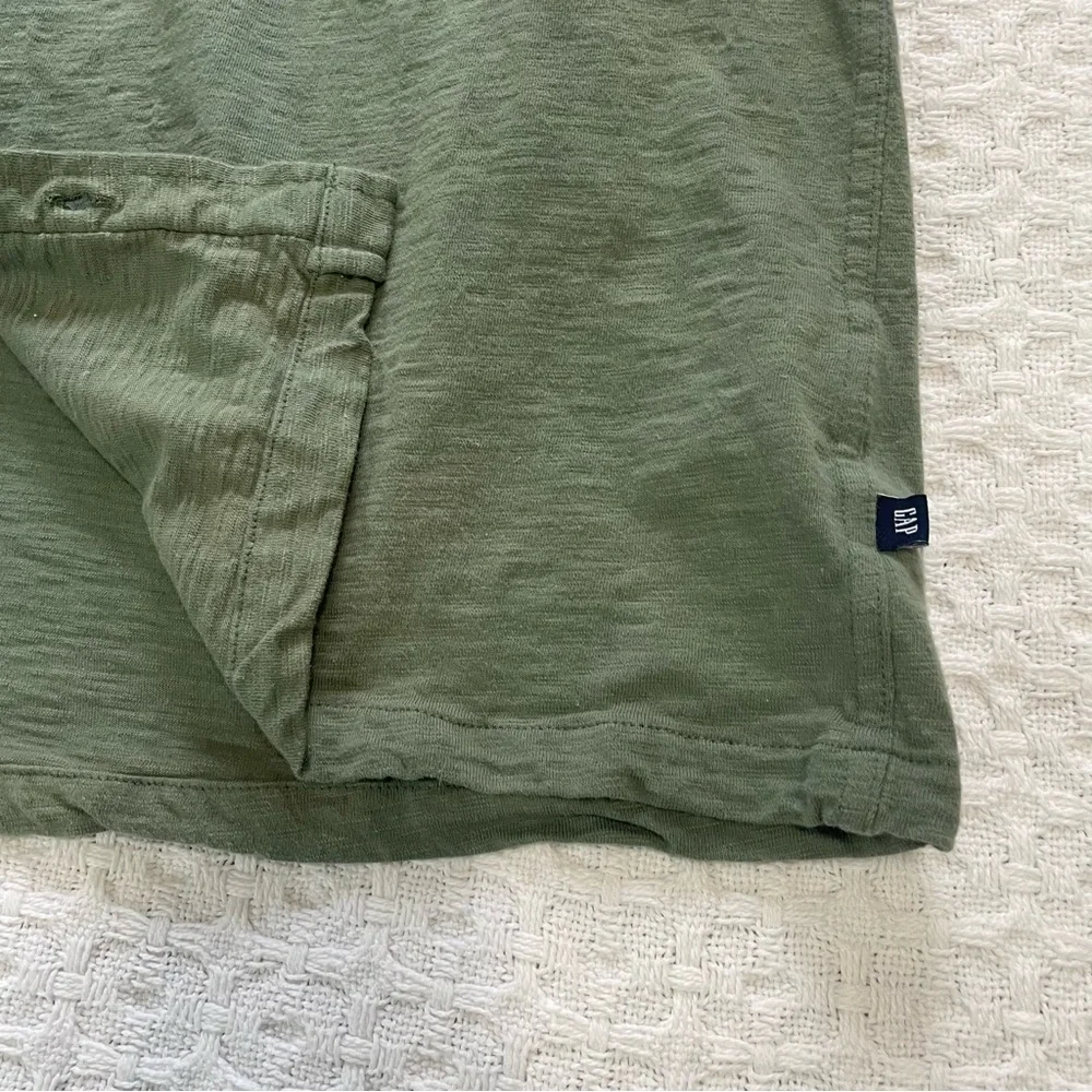GAP Men's Olive Green Short‎ Sleeve  Size X Large ~ casual weekend shirt